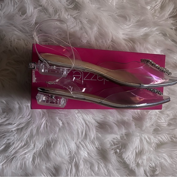 Shoe Dazzle STYLISH FLATS - Picture 3 of 4